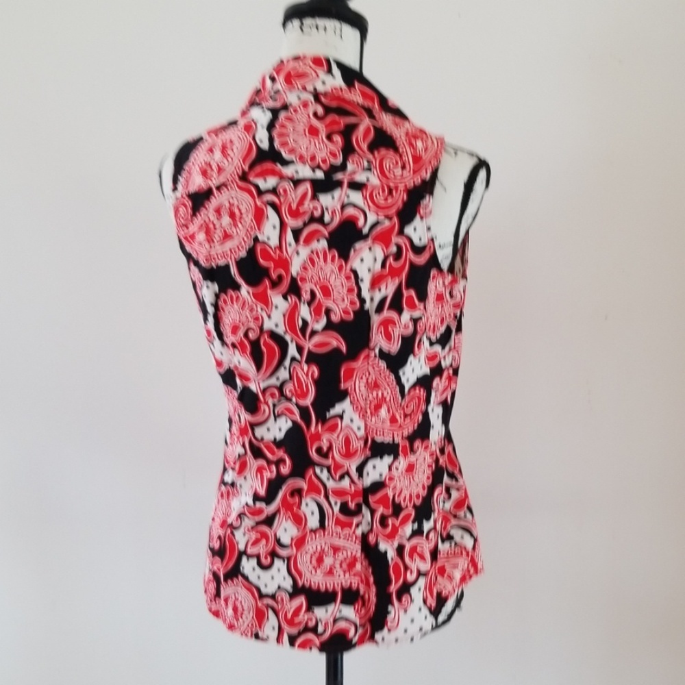 VTG. Van Heusen studio sleeve less button blouse - Picture 2 of 8